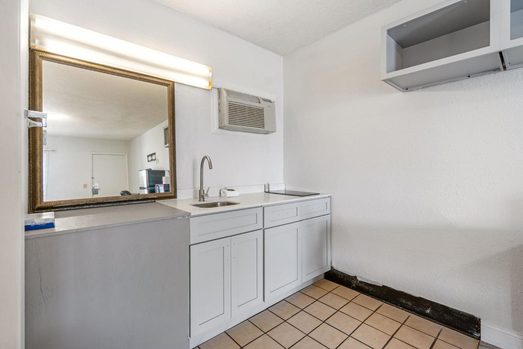 Budgetel Inns & Suites Augusta Downtown 706-945-1238 エクステリア 写真