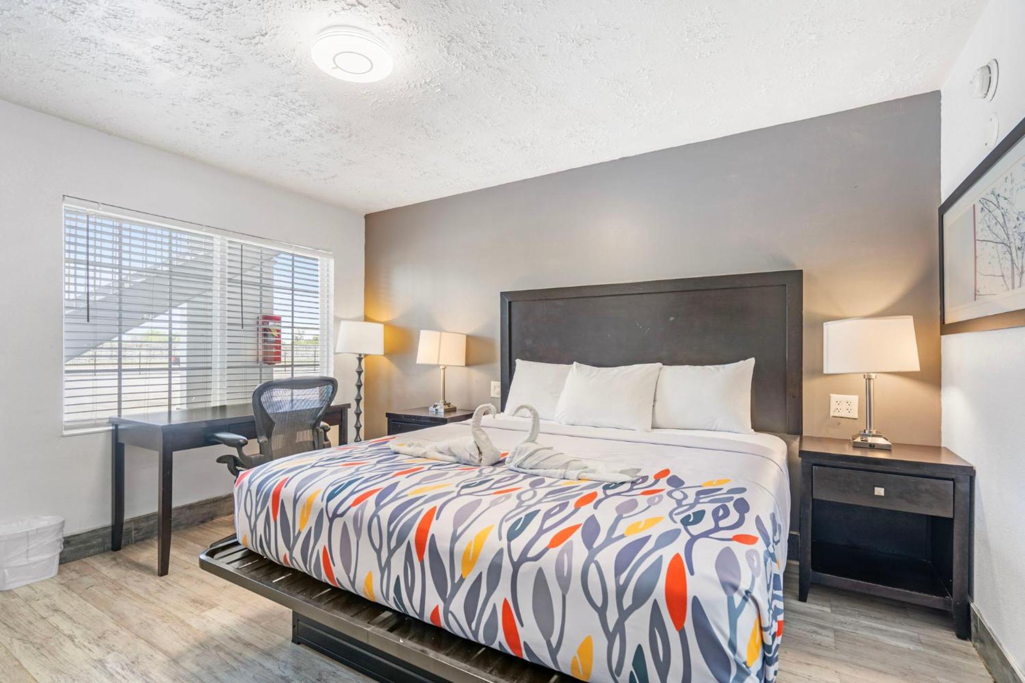 Budgetel Inns & Suites Augusta Downtown 706-945-1238 エクステリア 写真